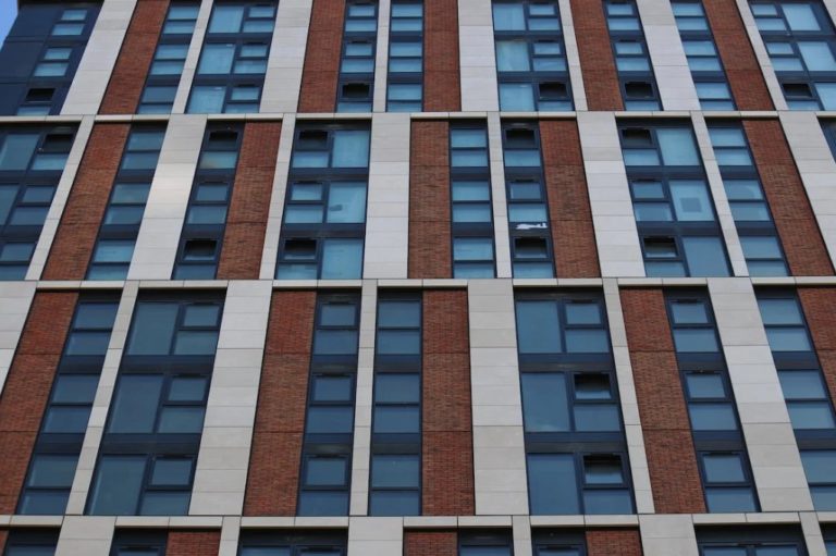 4 Warning Signs that Your Building Needs Structural Maintenance